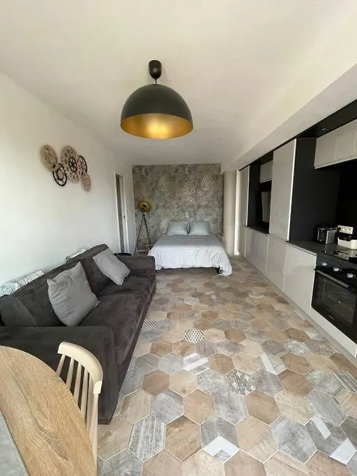 Apartment Famamero Sanary-sur-Mer